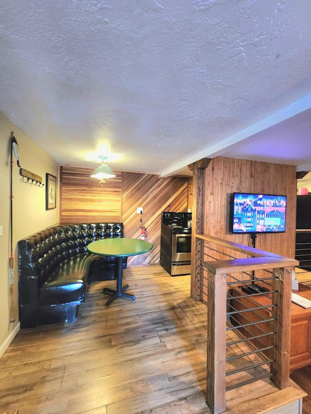 Miners Suite-Centrally Located In Shaver Lake Bagian luar foto