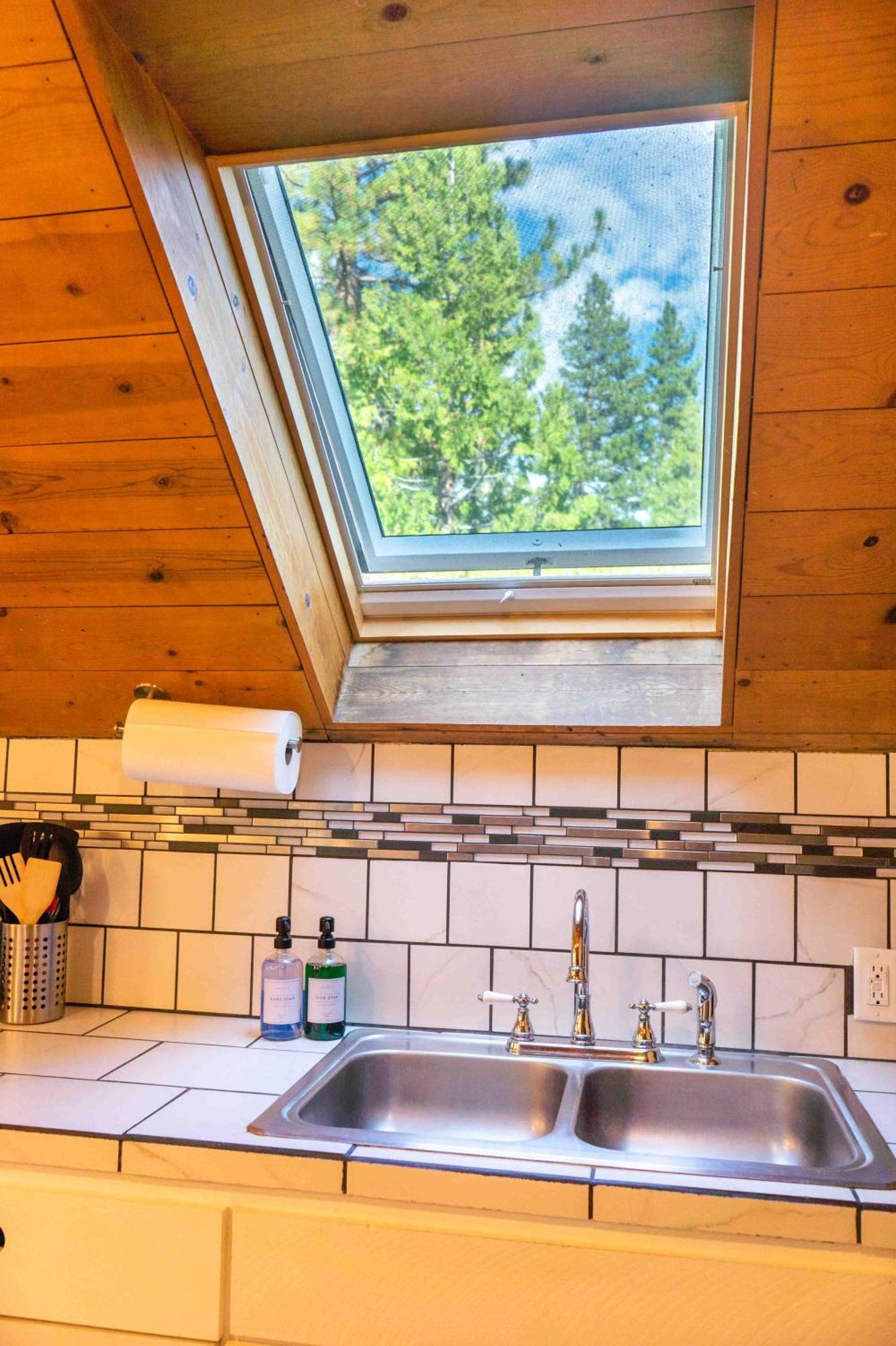Miners Suite-Centrally Located In Shaver Lake Bagian luar foto