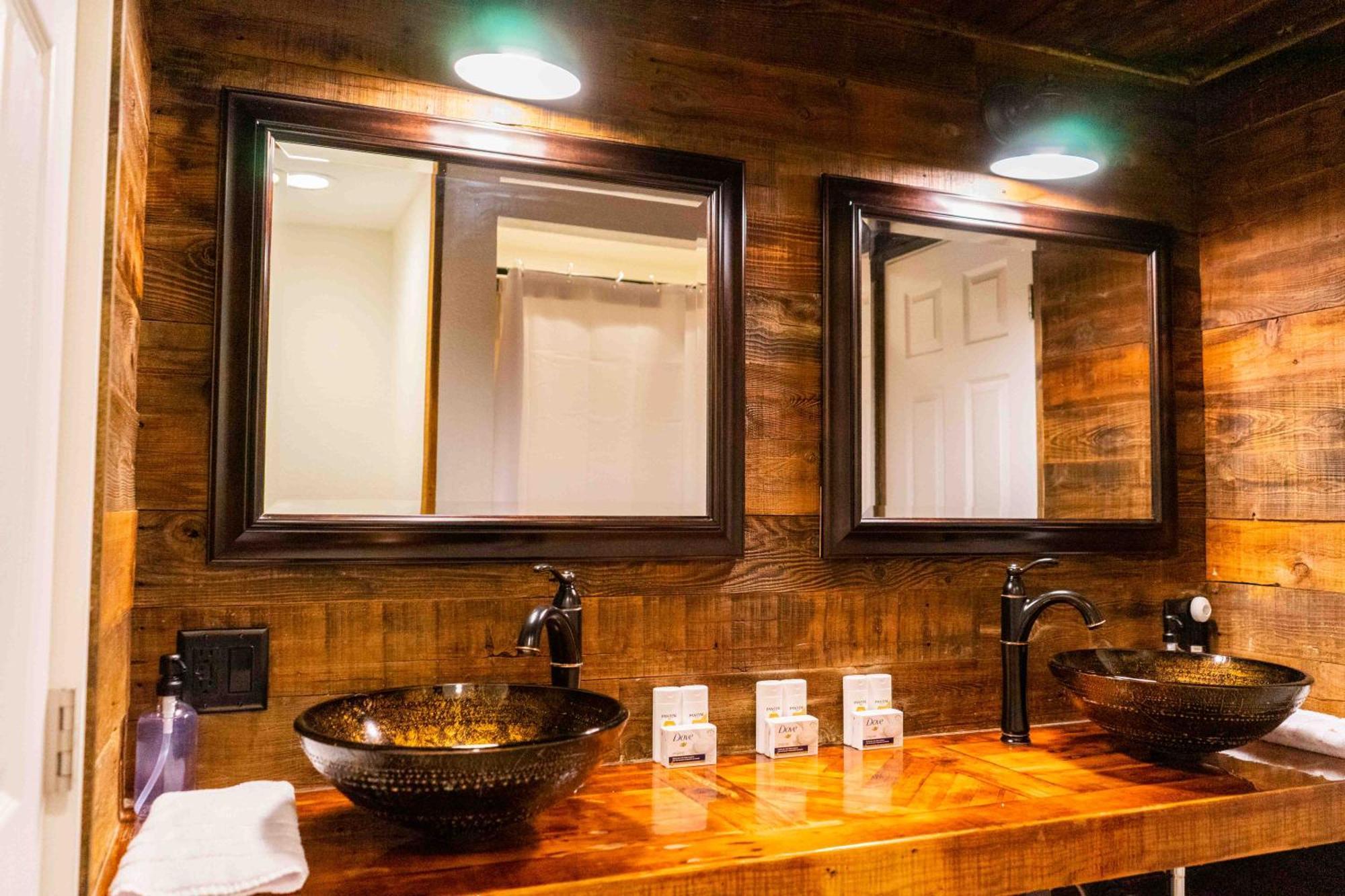 Miners Suite-Centrally Located In Shaver Lake Bagian luar foto