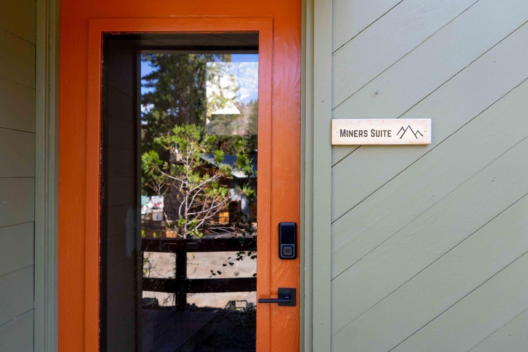 Miners Suite-Centrally Located In Shaver Lake Bagian luar foto